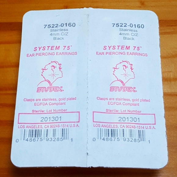 Ear Piercing Stud, Stainles Steel 4MM Cubic Zirconia Black (SYSTEM 75) - Picture 5 of 6